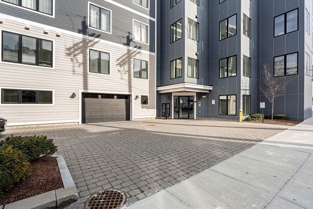 150 Hancock St 101, Quincy, MA 02171