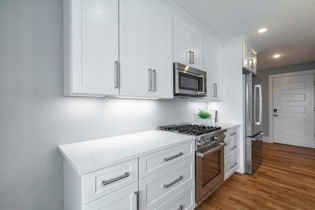 150 Hancock St 101, Quincy, MA 02171