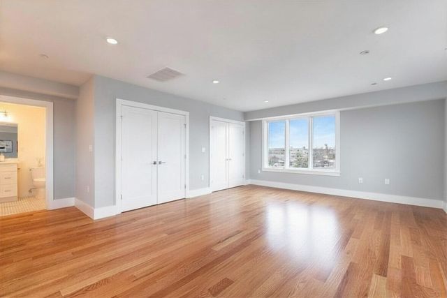 150 Hancock St 101, Quincy, MA 02171