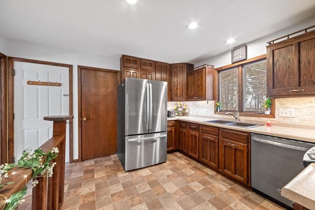 11841 W 250th Street, Belle Plaine, MN 56011