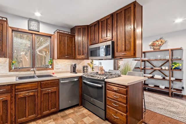 11841 W 250th Street, Belle Plaine, MN 56011