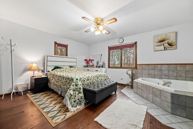 11841 W 250th Street, Belle Plaine, MN 56011