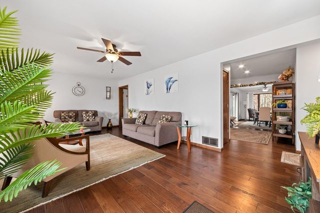 11841 W 250th Street, Belle Plaine, MN 56011