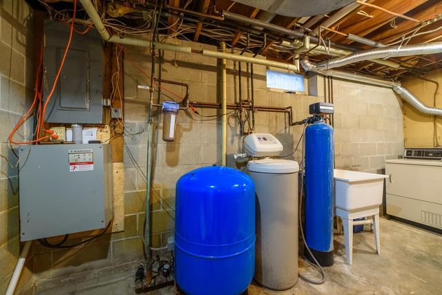 11841 W 250th Street, Belle Plaine, MN 56011