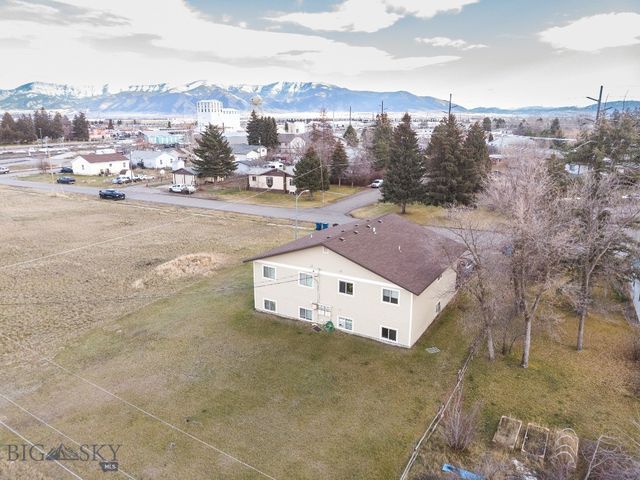 206 S Davis, Belgrade, MT 59714