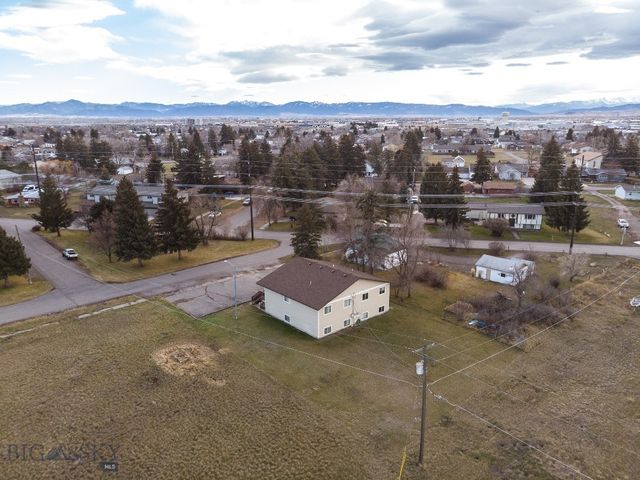 206 S Davis, Belgrade, MT 59714