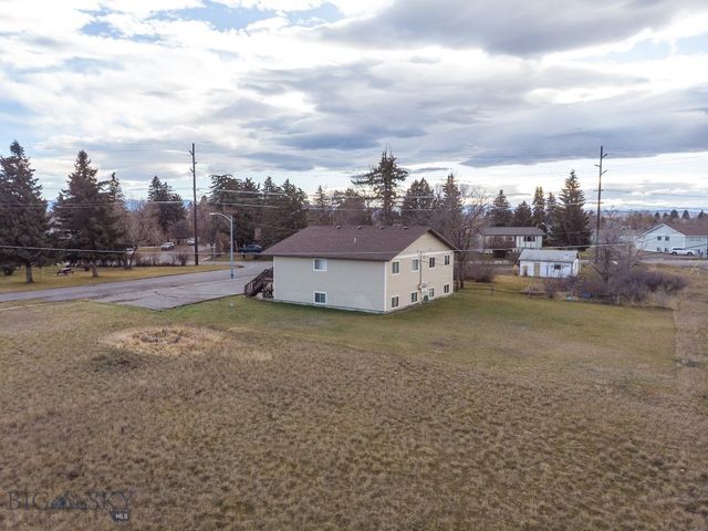 206 S Davis, Belgrade, MT 59714