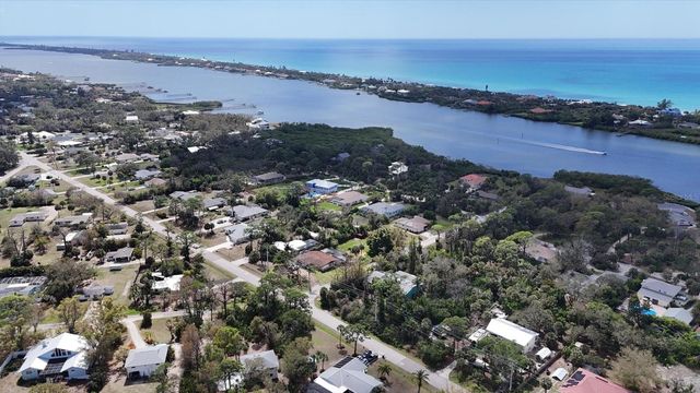 2075 LEMON AVENUE, Englewood, FL 34223