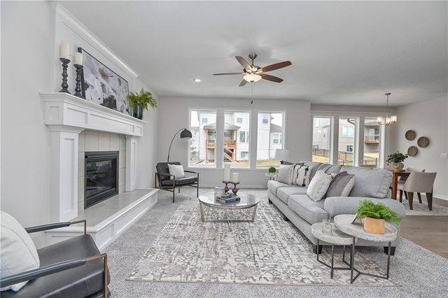 2740 W Park Street, Olathe, KS 66061