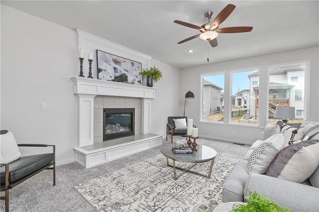 2740 W Park Street, Olathe, KS 66061