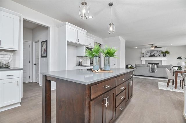 2740 W Park Street, Olathe, KS 66061