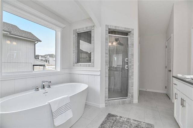 2740 W Park Street, Olathe, KS 66061