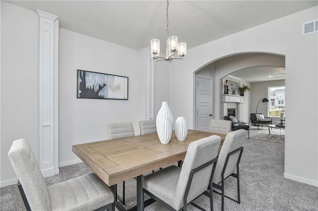 2740 W Park Street, Olathe, KS 66061