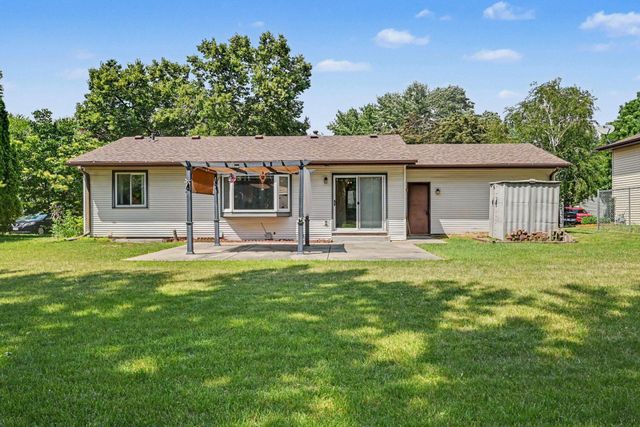 15632 Heywood Way, Apple Valley, MN 55124