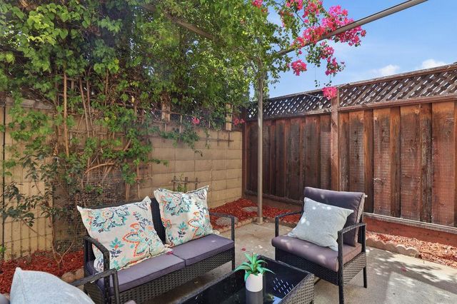 37723 Cedar Boulevard, Newark, CA 94560