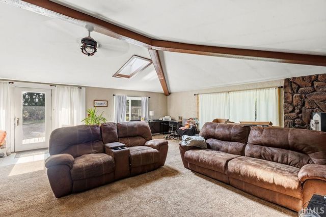 7043 W 200 North Road, Andrews, IN 46702