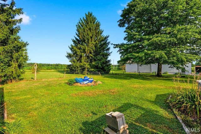 7043 W 200 North Road, Andrews, IN 46702