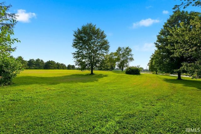 7043 W 200 North Road, Andrews, IN 46702