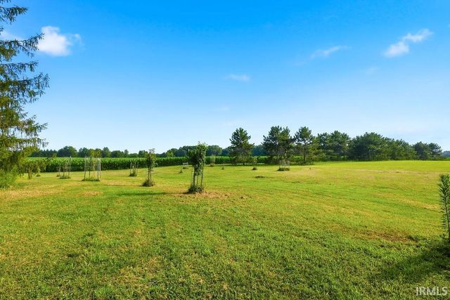 7043 W 200 North Road, Andrews, IN 46702