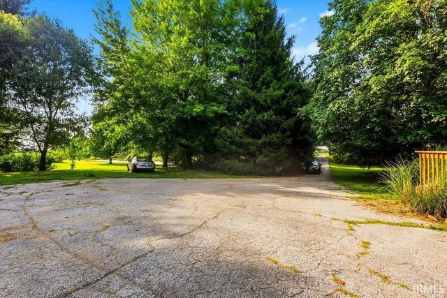 7043 W 200 North Road, Andrews, IN 46702