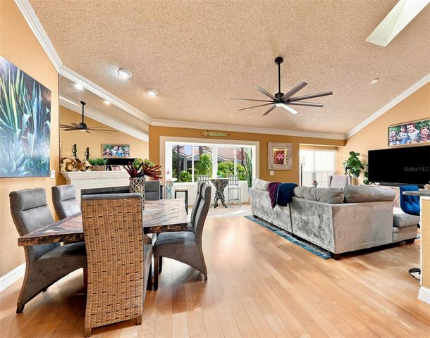 673 SEGOVIA COURT NE 702, St Petersburg, FL 33703