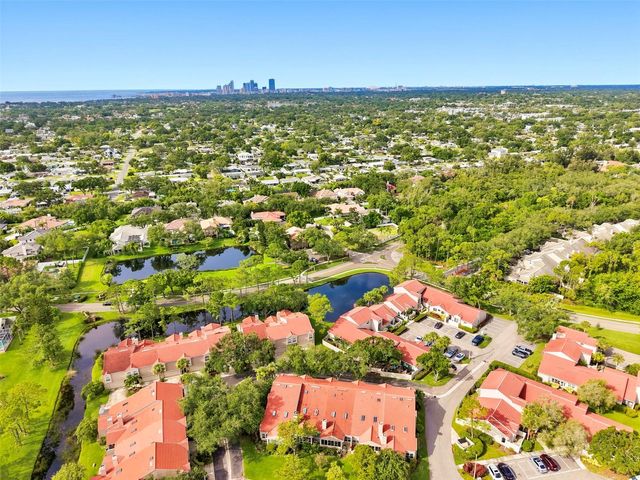 673 SEGOVIA COURT NE 702, St Petersburg, FL 33703