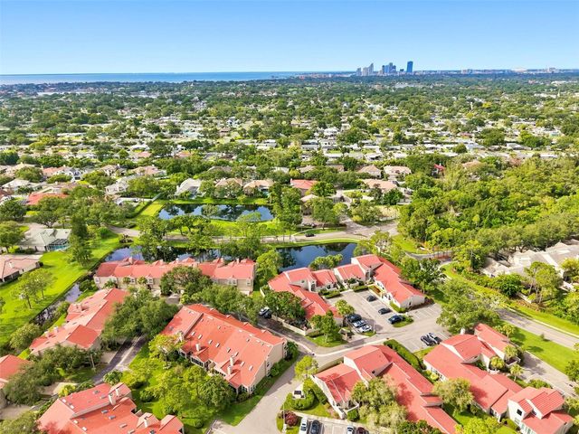 673 SEGOVIA COURT NE 702, St Petersburg, FL 33703