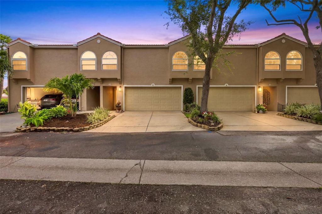 673 SEGOVIA COURT NE 702, St Petersburg, FL 33703