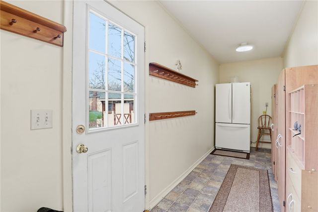 11 Saxony Road, Pittsford, NY 14534