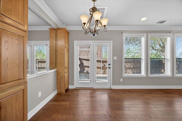 2940 Europa Drive, Grand Prairie, TX 75052