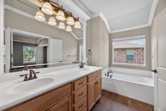 2940 Europa Drive, Grand Prairie, TX 75052