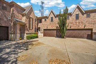 2940 Europa Drive, Grand Prairie, TX 75052