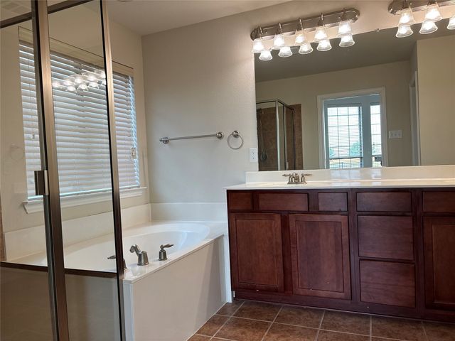 2619 Cove Drive, Grand Prairie, TX 75054