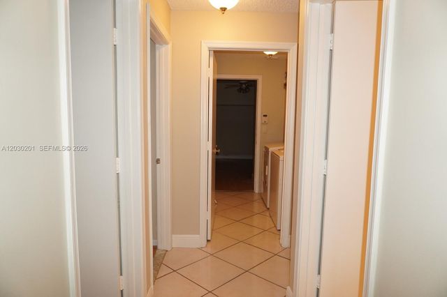 2010 NW 182nd Terrace, Pembroke Pines, FL 33029