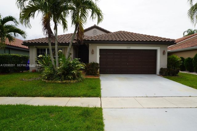 2010 NW 182nd Terrace, Pembroke Pines, FL 33029