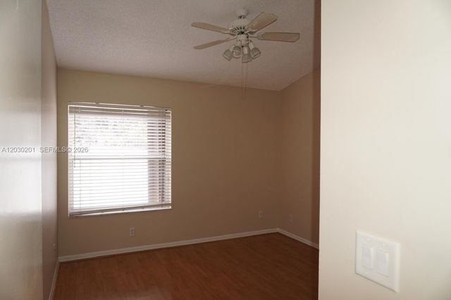 2010 NW 182nd Terrace, Pembroke Pines, FL 33029