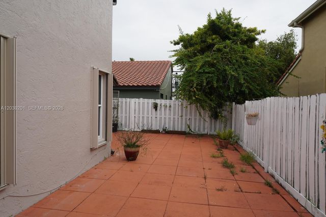 2010 NW 182nd Terrace, Pembroke Pines, FL 33029