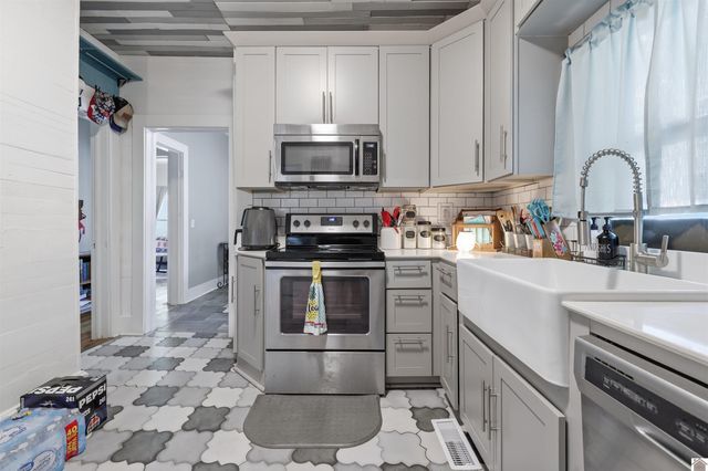 306 N 5th Street, Murray, KY 42071