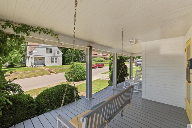 306 N 5th Street, Murray, KY 42071