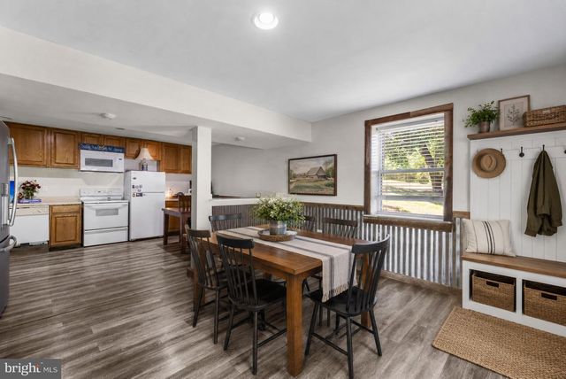 365 SHADOWHAWK LN, Kearneysville, WV 25430