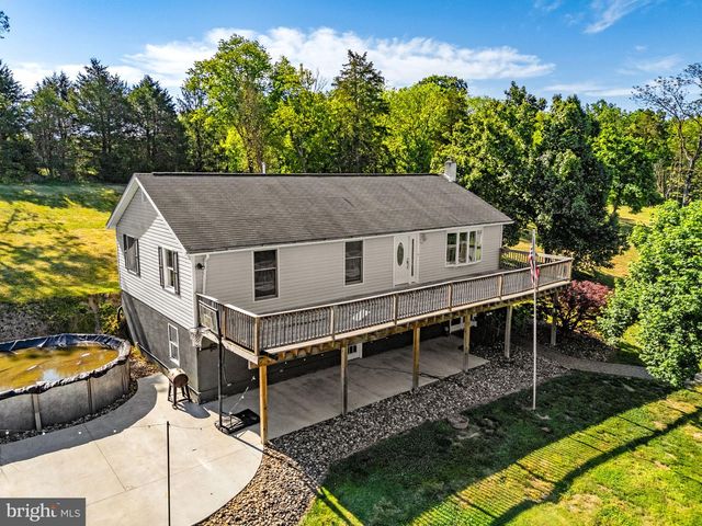365 SHADOWHAWK LN, Kearneysville, WV 25430