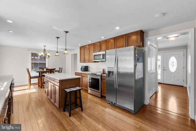 365 SHADOWHAWK LN, Kearneysville, WV 25430