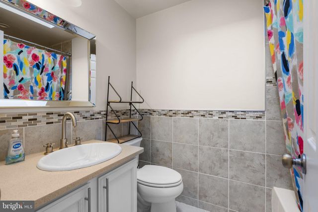 365 SHADOWHAWK LN, Kearneysville, WV 25430