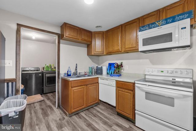 365 SHADOWHAWK LN, Kearneysville, WV 25430