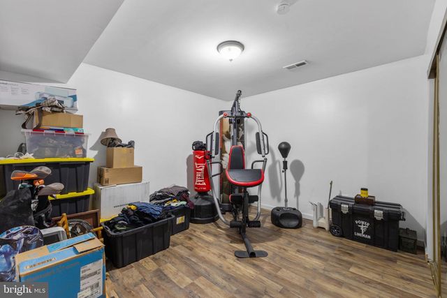 365 SHADOWHAWK LN, Kearneysville, WV 25430