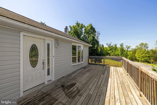 365 SHADOWHAWK LN, Kearneysville, WV 25430