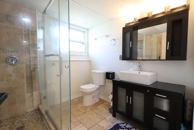 510 W Millns Court, Addison, IL 60101