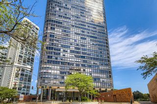 5415 N SHERIDAN Road 5203, Chicago, IL 60640