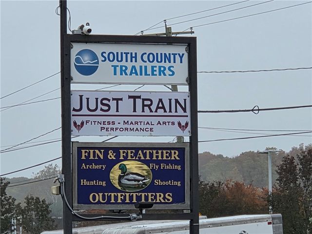 3520 Quaker Lane, North Kingstown, RI 02852