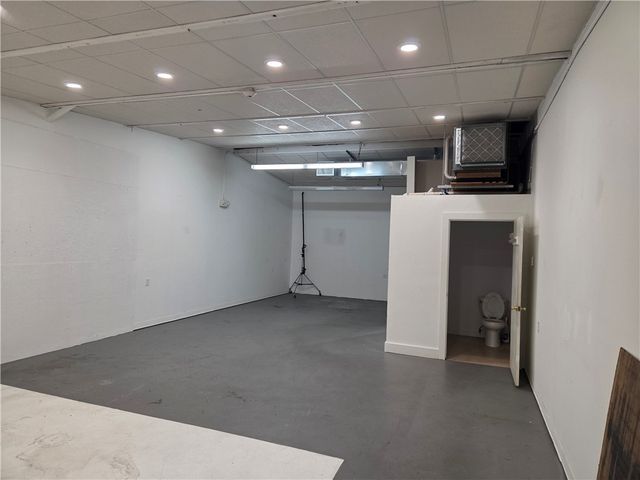 3520 Quaker Lane, North Kingstown, RI 02852